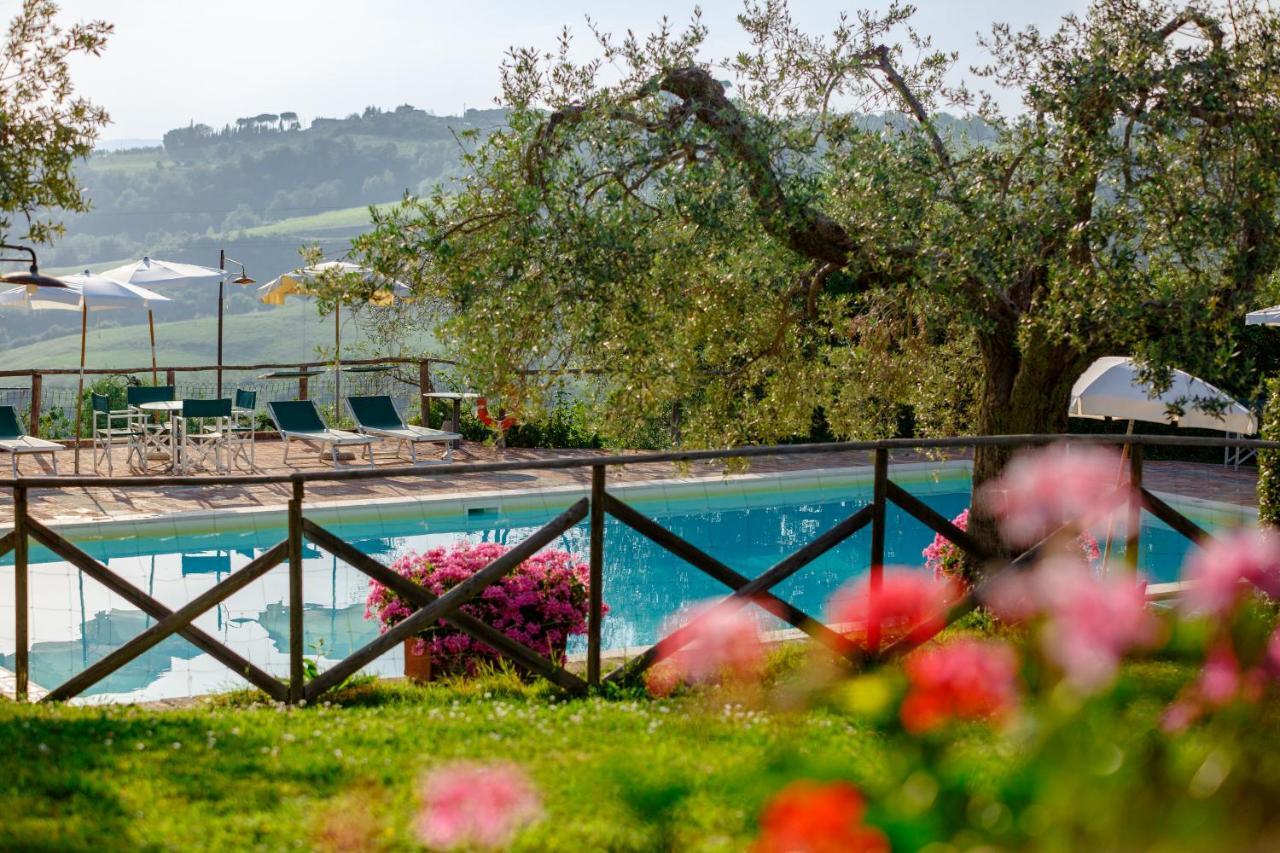 Agriturismo Montalbino Montespertoli Bagian luar foto